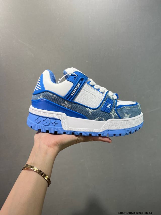 路易威登 Louis Vuitton Lv路易威登板鞋 新款 Lv Trainer最新配色运动鞋 L家 篮球鞋风格运动鞋 该鞋由艺术总监 Virgil Ablo