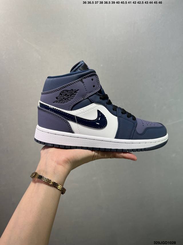Nike Air Jordan 1 Retro Mid Aj1乔丹一代中帮经典复古文化休闲运动篮球鞋 货号:852542-010 尺码:如图 Id:329Jgd