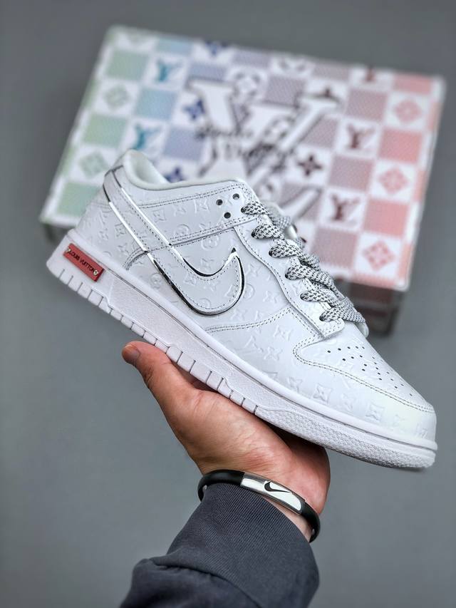 福利特价 F版 海外爆款限量发售！高端定制Nnike Dunk Low Retro “路易威登Lv联名---纯白Lv印花” 高端定制 低帮休闲板鞋 定制鞋盒 大