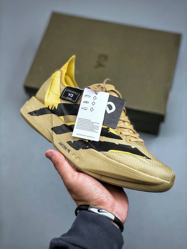 Adidas Y-3 Adios Pro 4M 马拉松飞线贾卡轻质透气休闲运动跑步鞋采用双层透气网纱 Flywire动态飞线绑缚鞋面材质 内置Zoom小气垫装置