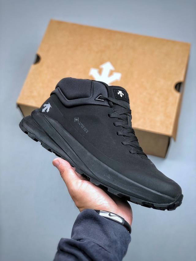 纯原版本 Descente迪桑特轻盈缓震皮鞋面时尚休闲运动覆盖防水男子越野跑鞋 中帮 官方同步 正确细节 正确字体 正确米其林大底 区别市场错版 尺码: 39-