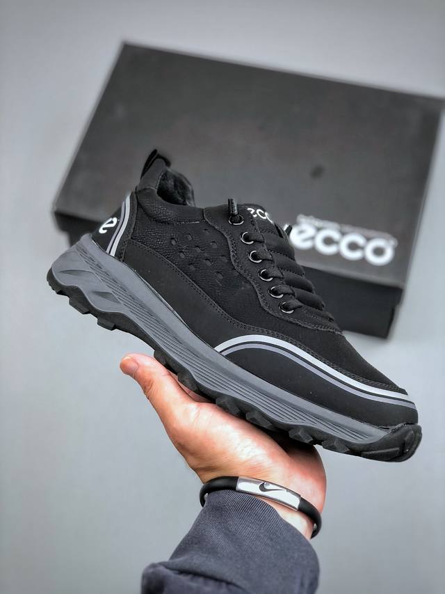 E Ecco爱步小白鞋男士秋冬季新款 全头层百搭潮流户外运动鞋 健步Biom系列新款 全新的轻量发泡底材与直接注塑橡胶大底相结合 柔软舒适 轻量回弹脚感更轻盈