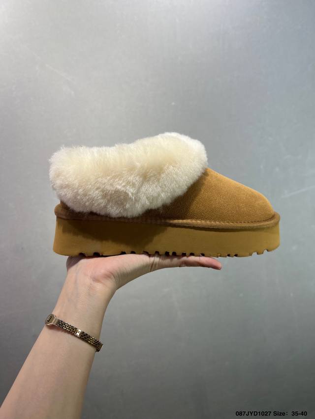 公司级Ugg Classic Ultra Mini 薄底短款雪地靴 小红书爆款 羊毛一体迷你短靴 优选翻毛皮鞋面 手感细腻 羊毛内里 舒适亲肤 茸暖舒适 让你无