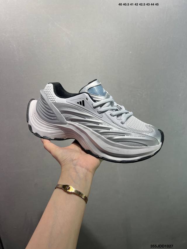 Ad Xlg Mtw系列 舒适百搭防滑耐磨低帮跑步鞋老爹鞋 Js 1 鞋面采用贯穿式银条 完整的线条流畅度带来充分的视觉享受 鞋舌若隐若现的Logo充满神秘感