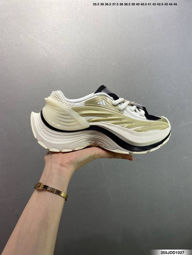 Ad Xlg Mtw系列 舒适百搭防滑耐磨低帮跑步鞋老爹鞋 Js 1 鞋面采用贯穿式银条 完整的线条流畅度带来充分的视觉享受 鞋舌若隐若现的Logo充满神秘感