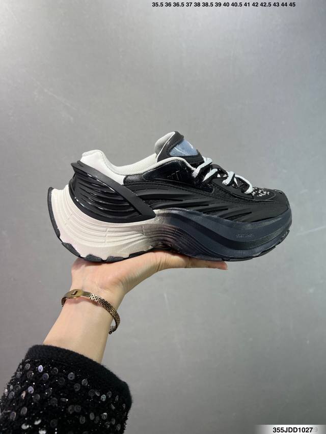 Ad Xlg Mtw系列 舒适百搭防滑耐磨低帮跑步鞋老爹鞋 Js 1 鞋面采用贯穿式银条 完整的线条流畅度带来充分的视觉享受 鞋舌若隐若现的Logo充满神秘感