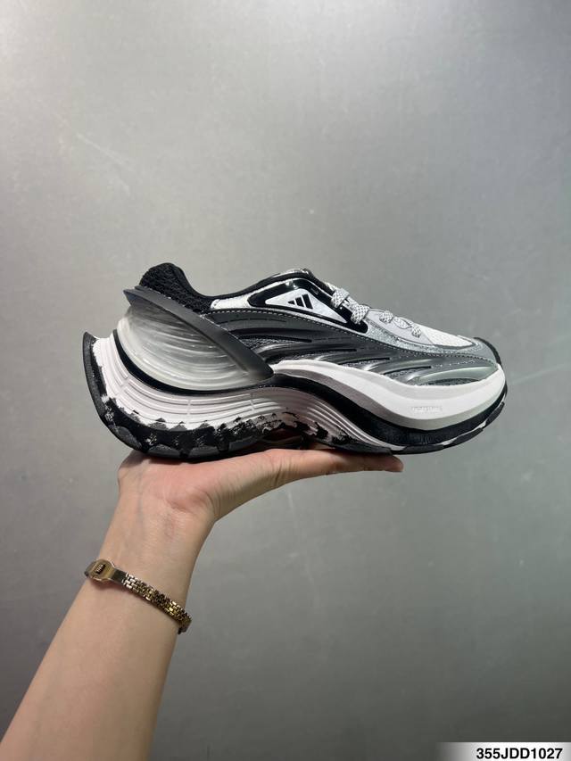 Ad Xlg Mtw系列 舒适百搭防滑耐磨低帮跑步鞋老爹鞋 Js 1 鞋面采用贯穿式银条 完整的线条流畅度带来充分的视觉享受 鞋舌若隐若现的Logo充满神秘感