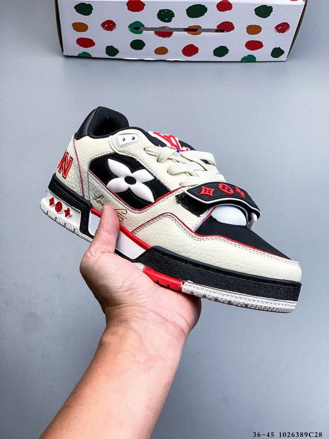 路易威登 Louis Vuitton Lv路易威登板鞋 乘风破浪的姐姐争先种草款,舒适透明底和百搭性霸屏整个时尚娱乐圈，正品1:1套楦复刻，细节调整完美主义！鞋