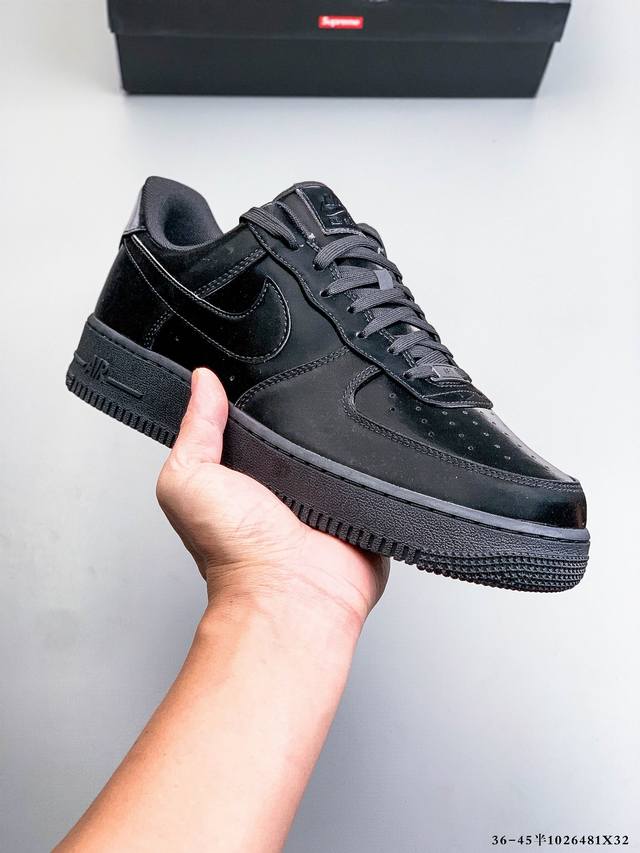 原楦数据纸版，采用硬质优质皮革鞋面材质，内置全掌Air Sole气垫。耐克 Nike Air Force 1 Low 空军一号低帮百搭休闲运动板鞋 102648