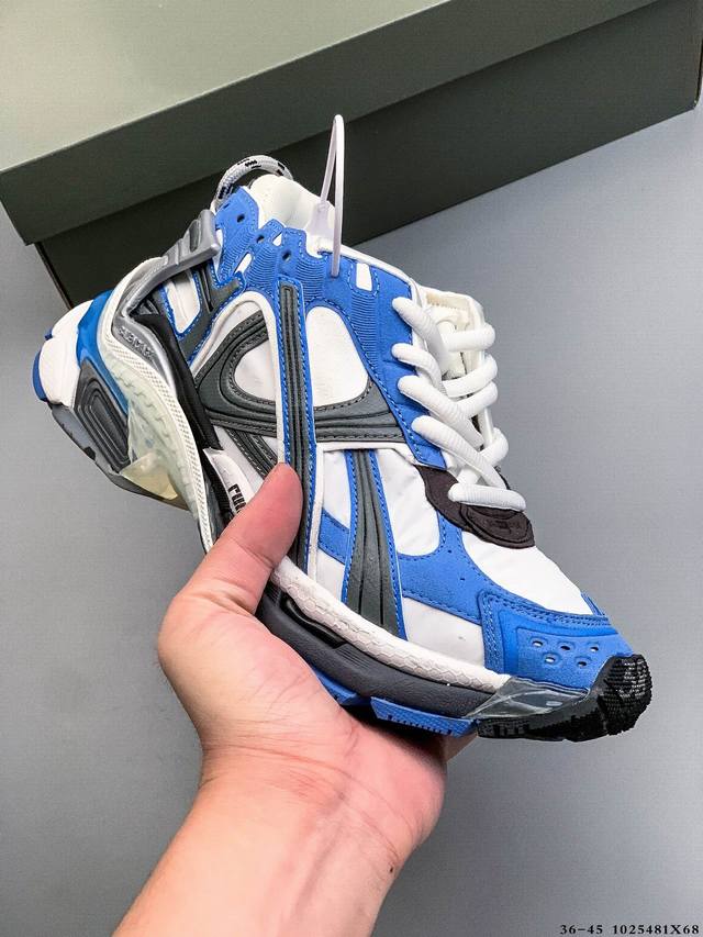 Ok扫描版本 纯原版本 7.5代 资讯：新款Balenciaga 巴黎世家-Runner、是通过溢胶、做旧、缝线等细节，展示了设计师 Demna 的运动鞋风格，
