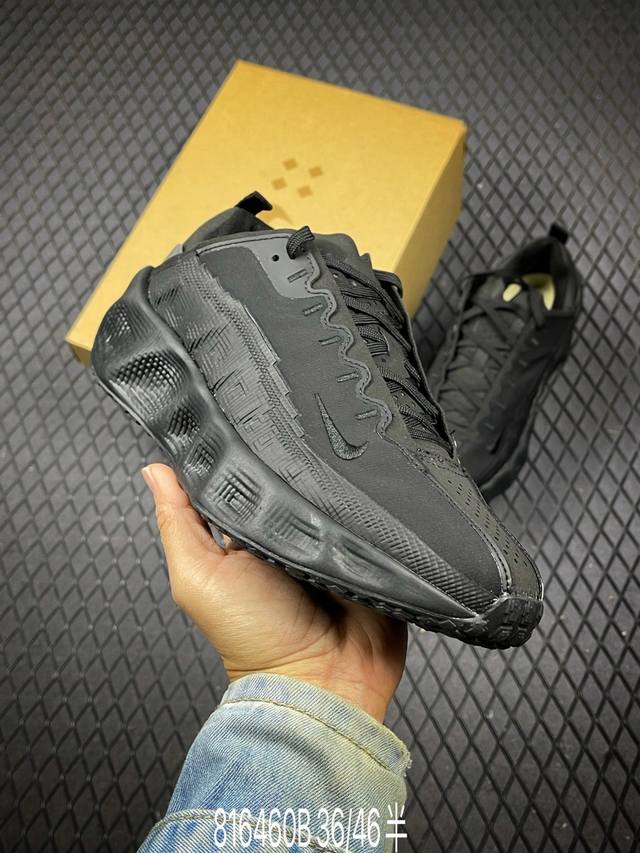 B Nike Vomero Premium 耐克顶级迈柔 路跑鞋，通过超强缓震与舒适度的全面提升令跑步更加轻松，缓解冲击压力，加快恢复节奏。 货号：Dx4215