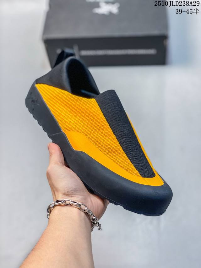 公司级Arcteryx始祖鸟 Kragg 网布织物 舒适百搭 防滑耐磨透气包裹性支撑抗冲击轻便 低帮 生活休闲鞋 简约大方的造型设计 给人以随性休闲的时尚格调