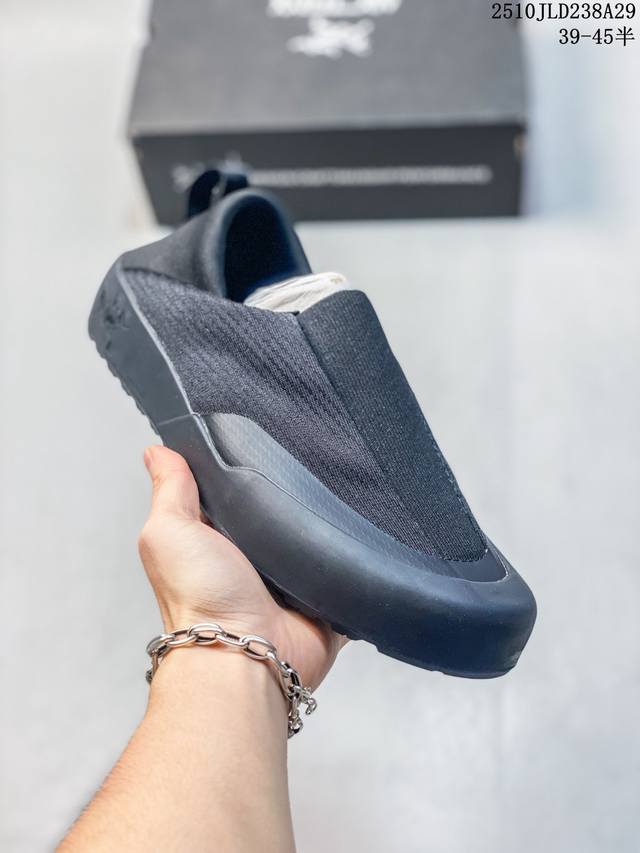 公司级Arcteryx始祖鸟 Kragg 网布织物 舒适百搭 防滑耐磨透气包裹性支撑抗冲击轻便 低帮 生活休闲鞋 简约大方的造型设计 给人以随性休闲的时尚格调