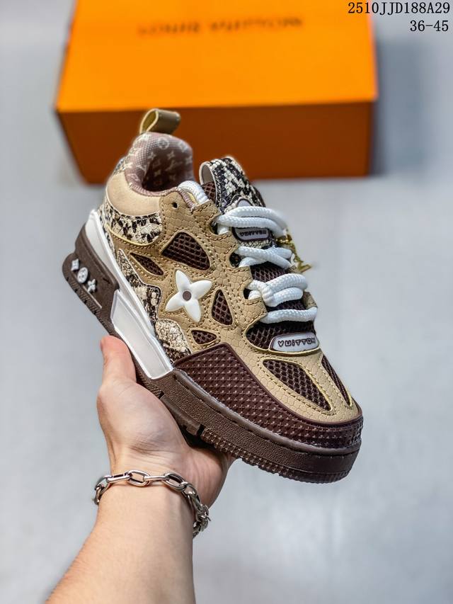 真标Louis Vuitton Trainer Sneaker Low 全新 Lv 路易威登 休闲运动文化百搭板鞋 尺码:36-45 Id:Jjd129-Dzz