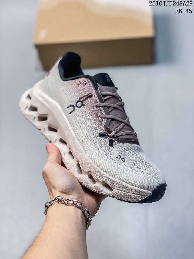 On昂跑 Cloudtilt 网布 舒适轻质 减震耐磨 低帮 生活休闲鞋 白黑 10Jjd248A29