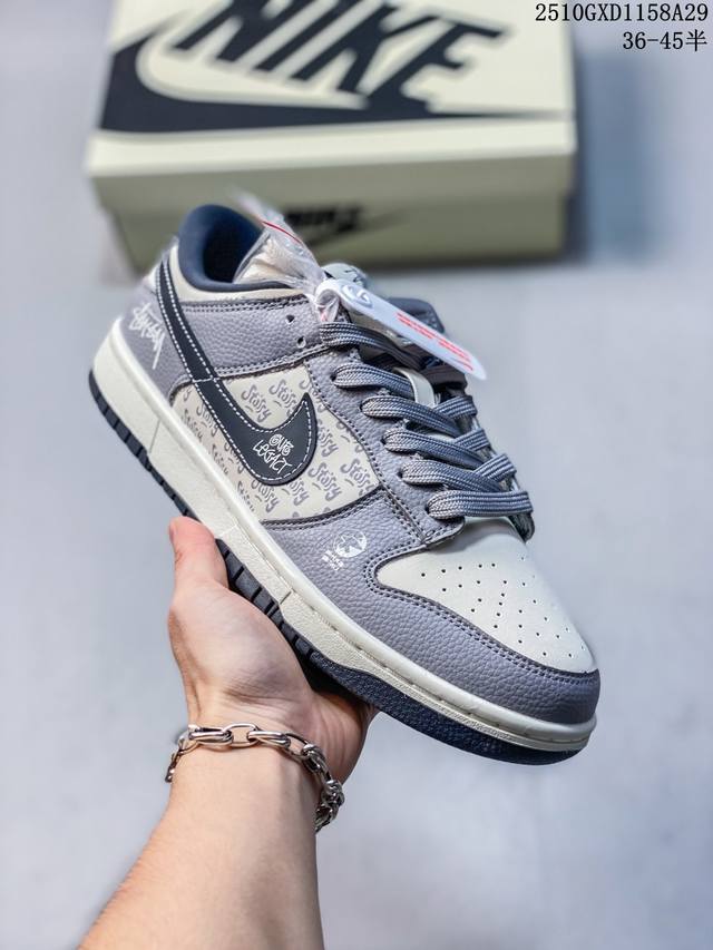 Nike Sb Dunk Low“斯图西联名 白灰” 高端定制 低帮休闲板鞋 定制鞋盒 顶级夜光效果 Ortholite鞋垫透气防臭 大厂纯原品质出货 超高清洁