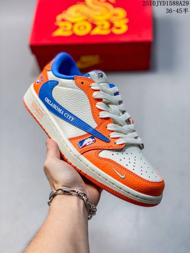 Jordan 乔丹 男女鞋真标半码制，采用软质荔枝纹牛剖革布鞋面材质，缜密拉帮中底布，鞋垫嵌Eva缓震物料及背胶，内置气垫及耐磨橡胶大底Nba波士顿凯尔特人队B