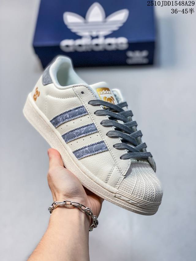 公司级Adidas Originals Superstar 阿迪达斯 三叶草 贝壳头’Diy’系列低帮经典百搭休闲运动板鞋 货号:Bz6783 尺码:36 36
