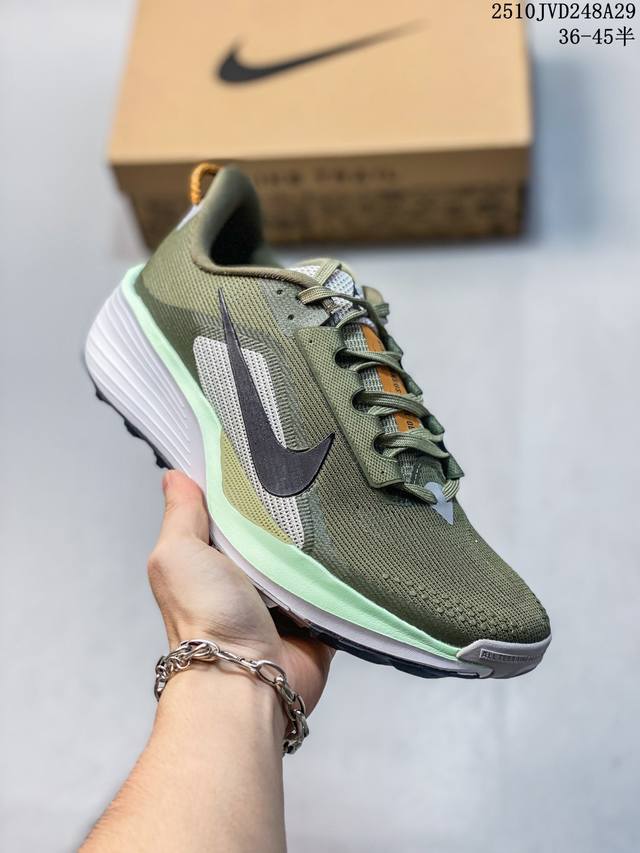 E Nike Reactx Pegasus Trail 6耐克 轻便缓震 越野跑步鞋 兼顾迅疾外观和稳固脚感 后跟覆面和中足动态支撑巧妙融合 缔造稳定顺畅的迈步