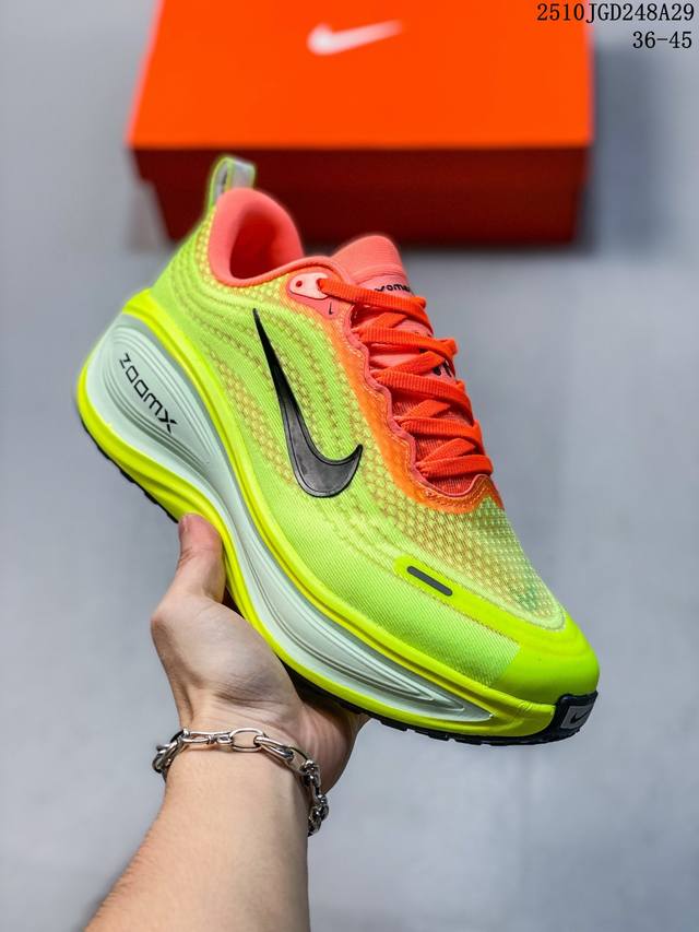 Nike Vomero Plus 舒适百搭防滑耐磨 低帮 短跑跑步鞋 男女同款 黄色 10Jgd248A29