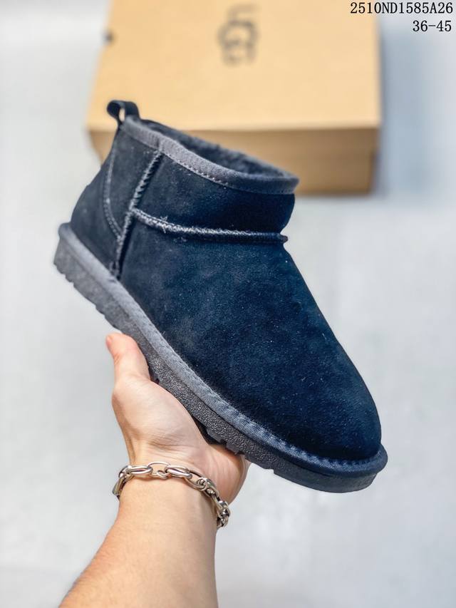 Ugg 雪地靴 俏皮可爱的百变造型， 美国轻奢品牌Ugg 平底系列冬季羊毛一体雪地休闲保暖毛毛家居包头棉鞋。官方同步包装 检验标 材料采用原厂防污防水皮料 防滑