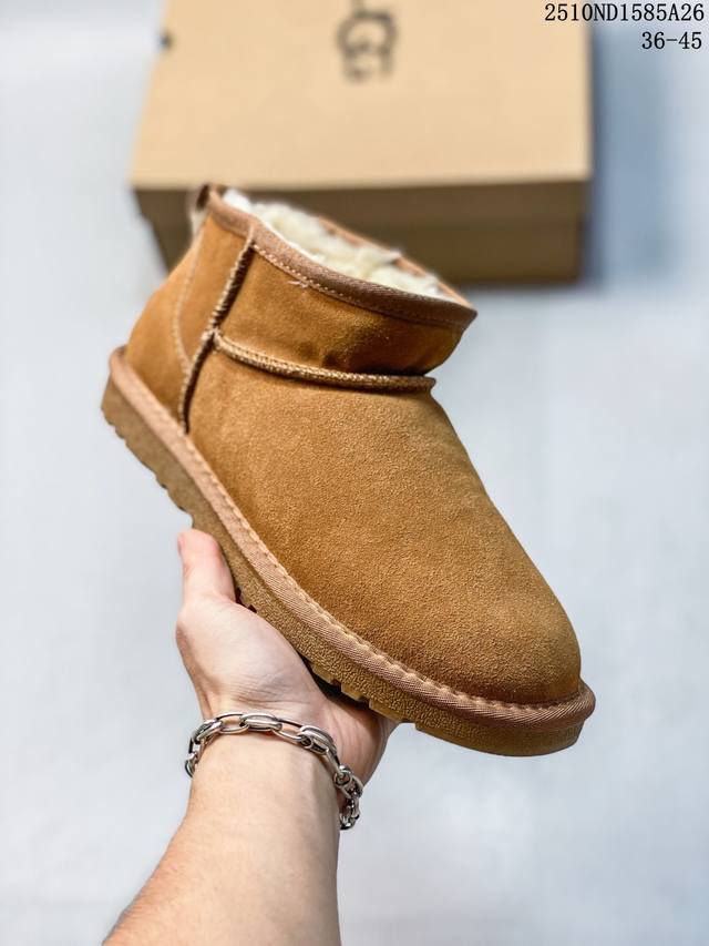 Ugg 雪地靴 俏皮可爱的百变造型， 美国轻奢品牌Ugg 平底系列冬季羊毛一体雪地休闲保暖毛毛家居包头棉鞋。官方同步包装 检验标 材料采用原厂防污防水皮料 防滑