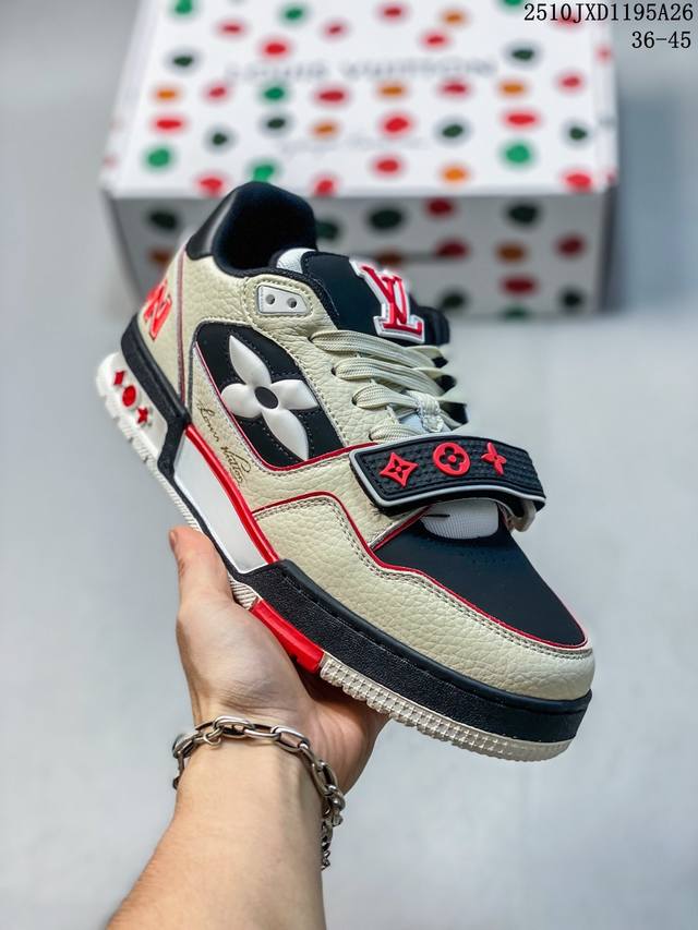 Louis Vuitton 路易威登～白黑四叶草 广东原产高性价比，采用皮革鞋面材质，内里小羊皮打造及去味海玻璃脚垫，空胶工艺，外置耐磨橡胶大底全新Lv路易威登