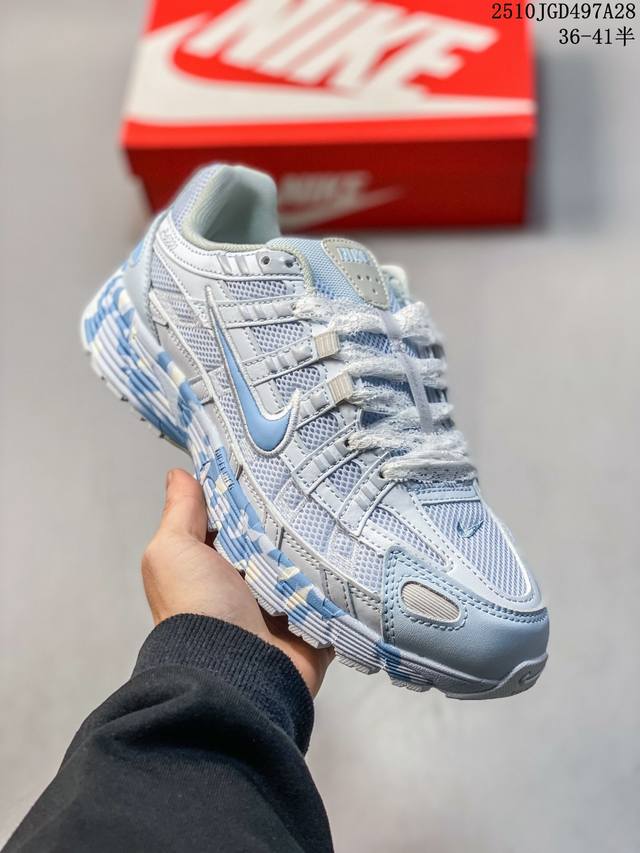 耐克 Nike 男女子休闲运动鞋 P-6000Premium 轻便舒适透气防滑缓震耐磨跑步鞋。P-6000 是一款植根于 2000 年代风格的混合款式，让人想起
