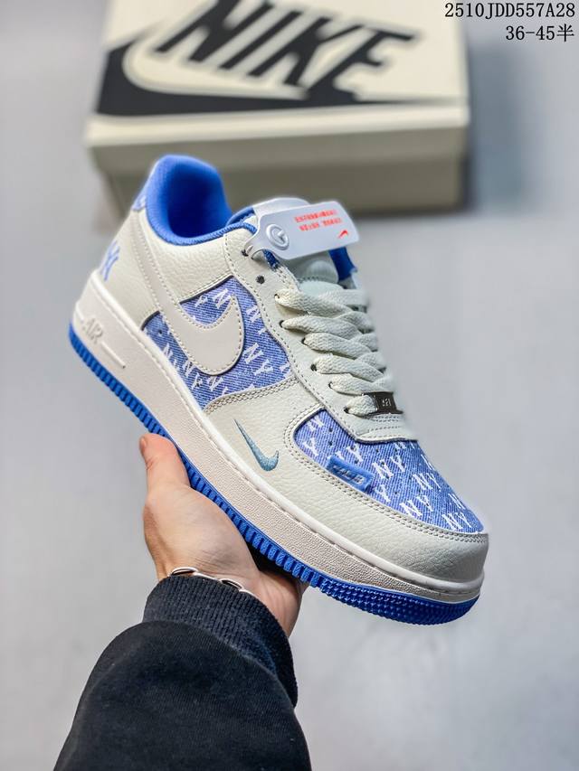 简介：真标耐克 Nike Air Force 1 Low 空军一号 倒钩 低帮百搭休闲运动板鞋。柔软、弹性十足的缓震性能和出色的中底设计，横跨复古与现代的外型结
