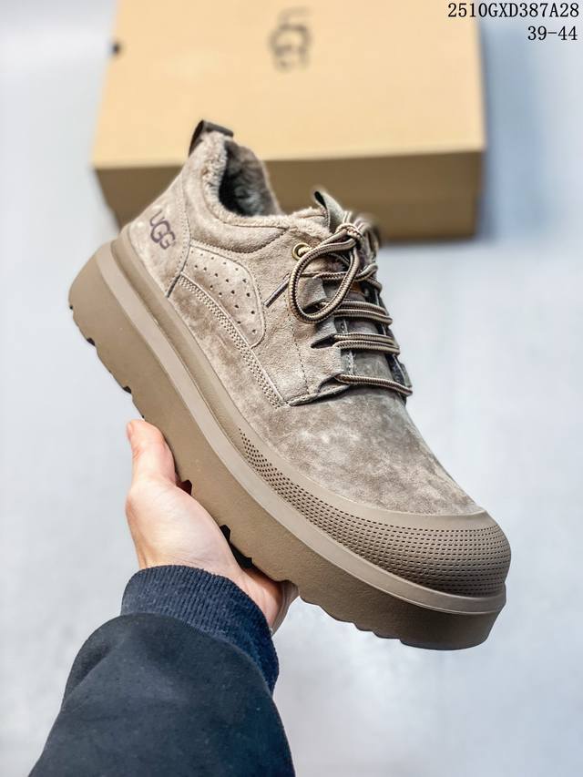 Ugg秋冬新品 毛绒一体内里保暖锁热 秋冬必备 户外男士休闲鞋雪地靴系列 广东大厂品质 秋冬新款 时尚潮流搭配 面料釆用意大利进口磨砂牛皮 全鞋真牛皮材料 大底