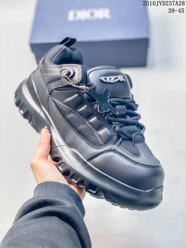 公司级Dior迪奥 Snow And Lewis Hamilton 圆头系带 低帮 生活休闲鞋 货号:3De395Zds226405 尺码:39-45 Id:J