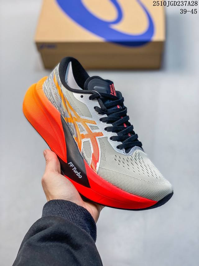 公司级Asics 亚瑟士Magic Speed 4稳定跑鞋鞋面 采用双层提花网面设计 提高包裹性和透气性 后跟搭载稳定系统科技T-Gel提升整体支撑力和结构感