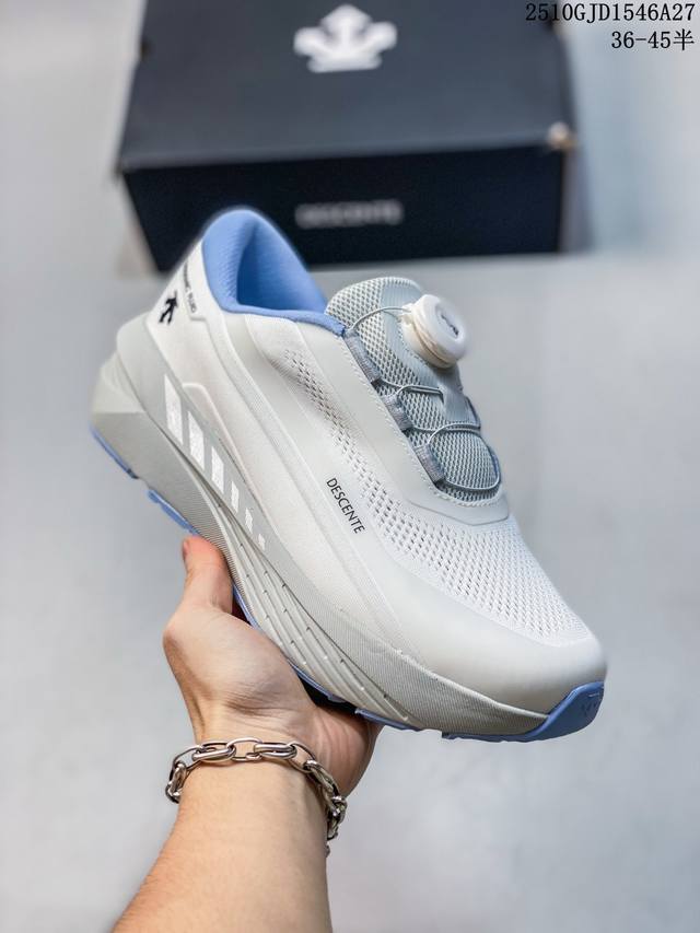 公司级迪桑特Descente Lavitate Wire 3.0 舒适百搭防滑耐磨 低帮 休闲跑步鞋 采用大网眼材质鞋面 轻薄通透不闷热 前掌易弯折设计 提供灵