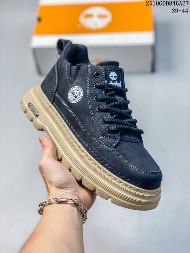 Timberland 天伯伦 添柏岚经典款 25Ss新款中帮 经典再造 全新升级 广东大厂品质 原盒原包装 面料采用意大利顶级磨砂牛皮 搭配防臭防腐真皮乳胶鞋垫