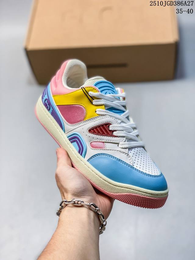 双十一福利特价 广东原装高端 Gucci Basket 篮球鞋低帮 情侣款 Gucci Basket球鞋系列 灵感源自于90年代篮球鞋 整个款式非常重工 鞋面融