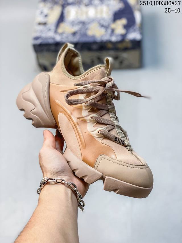 双十一福利特价 广东原装高端版本 迪奥系列 迪奥 Dior D-Connect 运动休闲 马蹄鞋 Dior 迪奥 经典老款19Ss巴黎时装周第一场分量十足的大秀