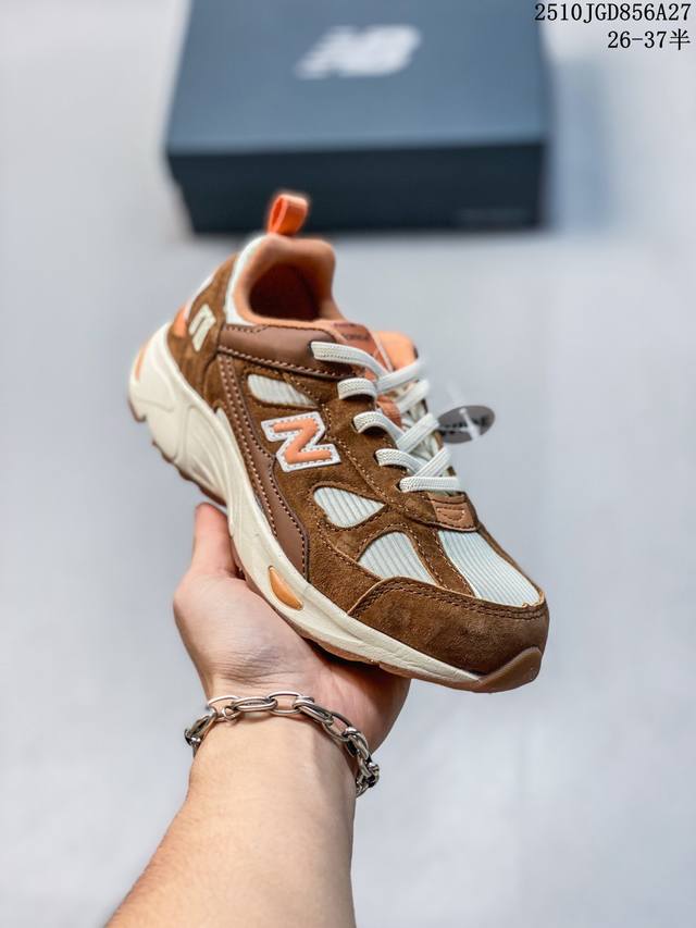 新色Nb878猪八皮松紧带复古儿童运动鞋 Size：26-37码 经典878款式 松紧带设计，穿脱便捷 耐磨防滑大底，脚感不言而喻 优质面料拼接，质感超高级！.