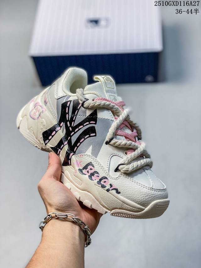 公司级Mlb Ny 印花网红老爹鞋 涂鸦恶作剧 内增高6Cm 原厂原档案数据开发 进口纳米材质 原厂全套手提袋 原盒雷射防伪标包装 官方货号: 3Asxca12