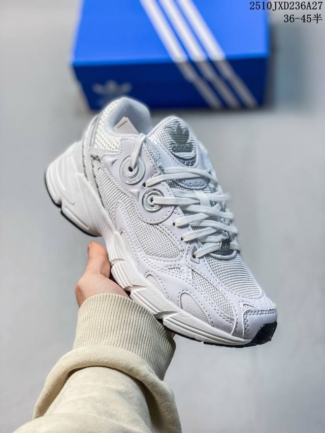 公司级Adidas Original Astir系列 阿迪达斯耐磨复古运动休闲鞋 鞋款灵感来自2000年代的跑步款式 鞋面和超大号孔眼进行更新复古色系搭配经典配