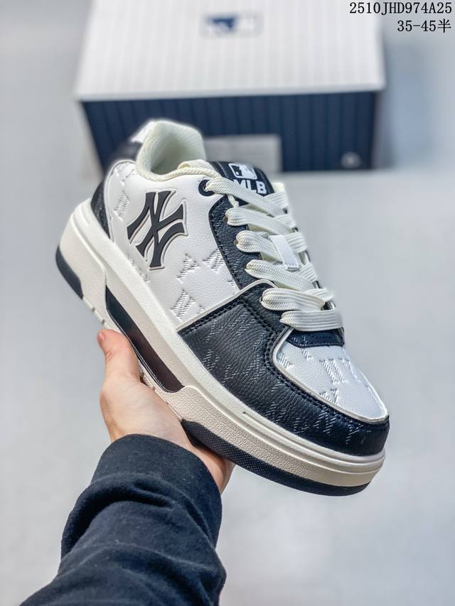 公司级Mlb 24Ss 此款在产品设计上，Mlb不仅融合了美国职业棒球大联盟的各当家球队，更结合了棒球运动中的各个元素。 货号：3Asxcmm4N-50Nys