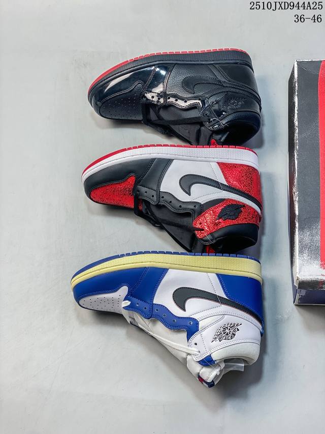 真标耐克女款运动板鞋 Nike Air Jordan 1 Retro High Og 乔丹一代Aj1 乔1 Aj1 篮球鞋复刻运动鞋。皮面高帮板鞋的设计灵感源自