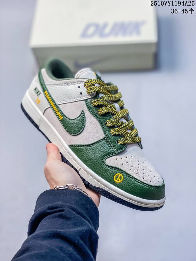 真标带半码 Nike Sb Dunk Low“ 冠军联名 蓝红勾” 周年高端定制 低帮休闲板鞋 定制鞋盒 大厂纯原品质出货 超高清洁度 皮料切割干净无任何毛边