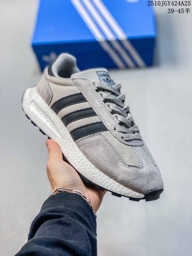 真标带半码Adidas 阿迪达斯 男鞋真标真爆材质，采用固色翻毛皮饰片组合牛剖革鞋面材质，中底嵌入Boost爆米花缓震颗粒物料全新复古混合鞋型，阿迪达斯Adid