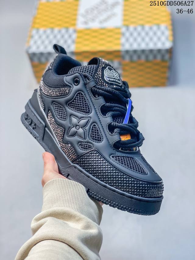 路易威登 Louis Vuitton Lv路易威登板鞋 带砖系列 新款 Lv Trainer最新配色运动鞋 L家 篮球鞋风格运动鞋 该鞋由艺术总监 Virgil