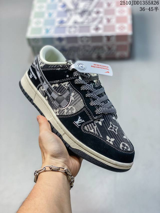 真标带半码 耐克Nike Sb Zoom Dunk Low 板鞋 系列经典百搭休闲运动板鞋加厚鞋舌的填充，使舒适性大大提升，同时也更方便穿脱中底部分则加入了脚感