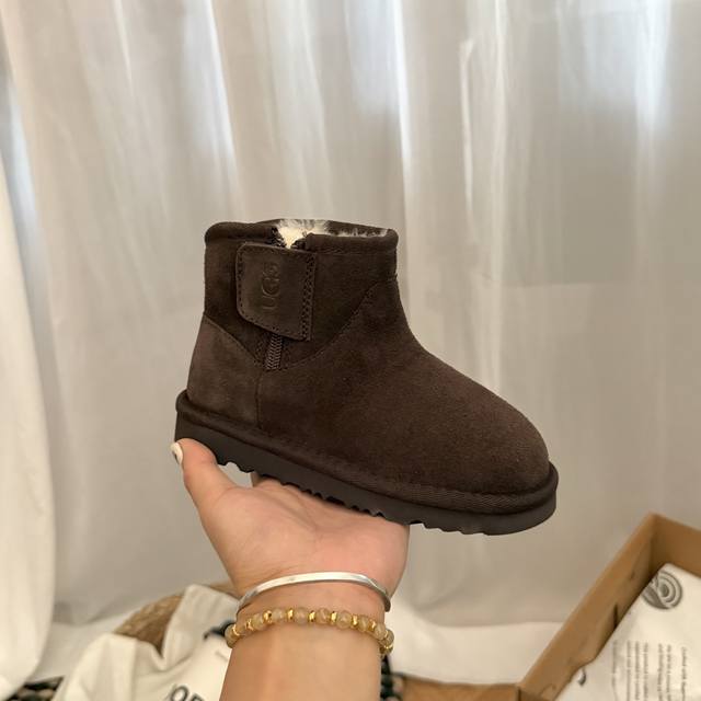高版本 Ugg 小耳朵切尔西童鞋雪地靴 头层真牛反+羊毛内里+Eva大底 采用侧拉链设计穿脱更方便，纯羊毛内里亲肤舒适聚温暖 尺码:25 27 29 31 33
