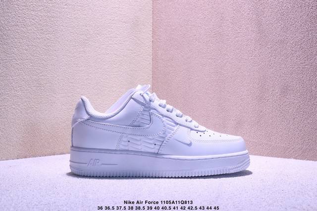 耐克Nike Air Force 1 Low 空军一号低帮百搭休闲运动板鞋。柔软、弹性十足的缓震性能和出色的中底设计，横跨复古与现代的外型结合，造就出风靡全球三