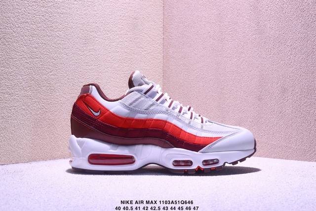 公司级耐克Nike Air Max 95 Tt气垫复古慢跑百搭鞋休闲运动鞋 这双鞋采用了前脚掌开窗式气垫，这种设计在当时是前所未有的。鞋带孔的设计灵感来自人体肋