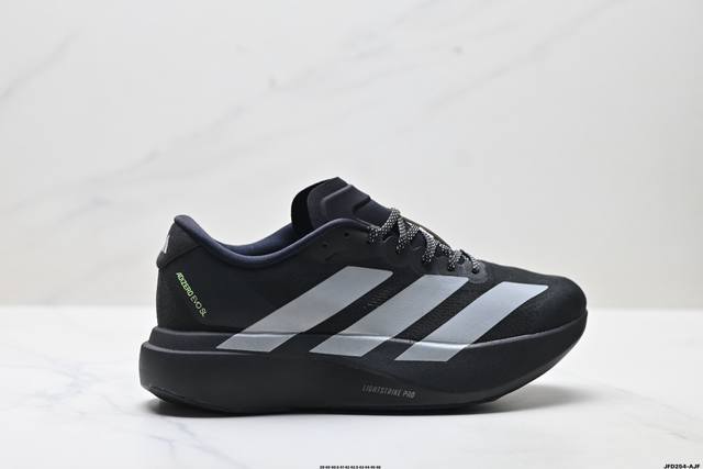 公司级Adidas Adizero Evo Sl 阿迪达斯 舒适百搭防滑耐磨 低帮 休闲跑步鞋 中底配置方面搭载全掌Lightstrike pro 鞋面采用透气