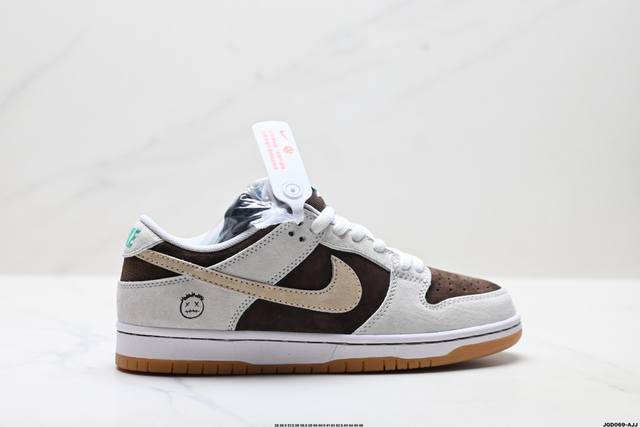 公司级Nike Dunk Low 扣篮系列 耐克 复古低帮休闲运动滑板板鞋 采用脚感柔软舒适Zoomair气垫 有效吸收滑板等极限运动在落地时带来的冲击力 为街
